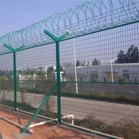 热镀锌浸塑机场场道工程围界护栏网顶部带刺丝滚笼支架