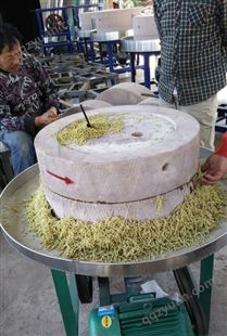 NZSM-70碾转石磨 加工碾转设备 制作青麦特色食品  碾条均匀且长
